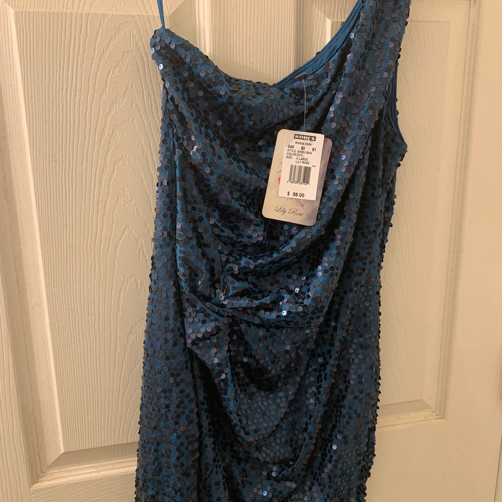 One shoulder dress